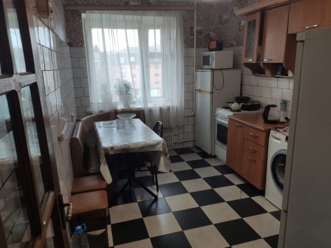 3-к квартира, 7/9 эт., 76м²