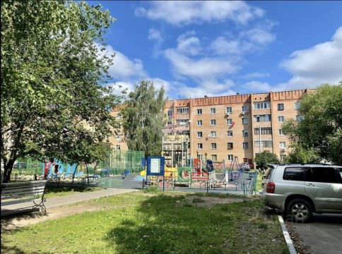 3-к квартира, 5/5 эт., 59м²