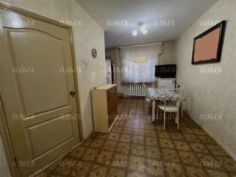 4-к квартира, 3/5 эт., 61м²