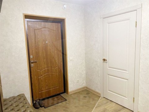 2-к квартира, 17/23 эт., 68м²