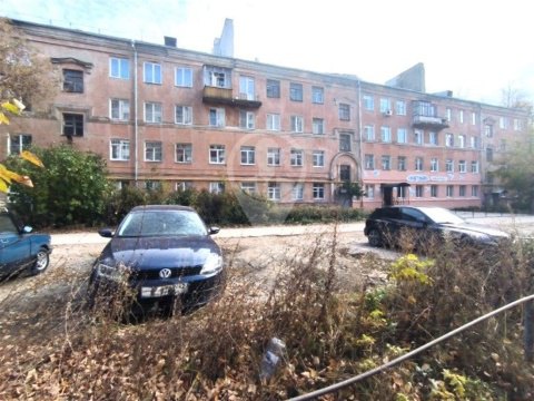 3-к квартира, 1/4 эт., 69м²