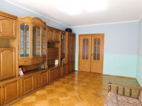 3-к квартира, 4/10 эт., 95м²