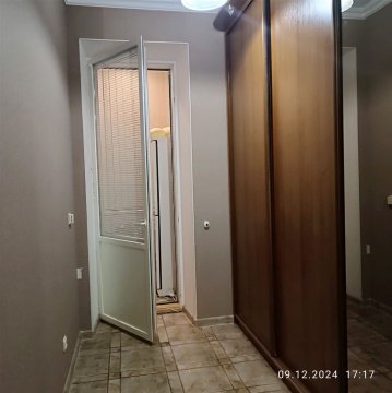 2-к квартира, 2/6 эт., 95м²