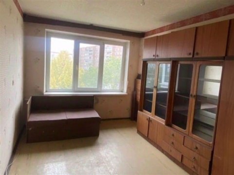 2-к квартира, 5/5 эт., 50м²