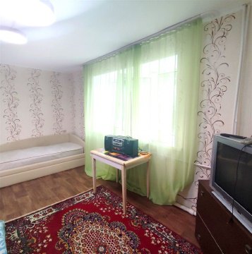 2-к квартира, 1/2 эт., 45м²