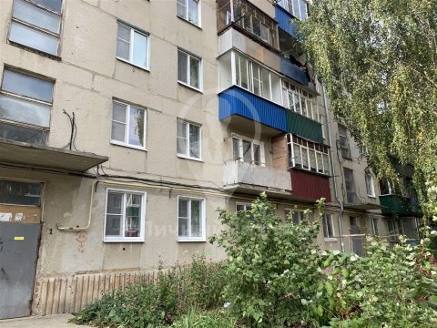 2-к квартира, 5/5 эт., 42м²