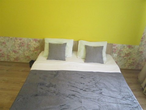 2-к квартира, 7/17 эт., 70м²