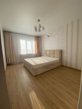 2-к квартира, 8/26 эт., 75м²