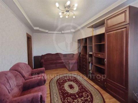 2-к квартира, 8/9 эт., 50м²