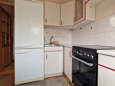 3-к квартира, 8/9 эт., 60м²