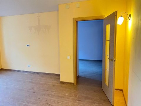 2-к квартира, 4/19 эт., 56м²