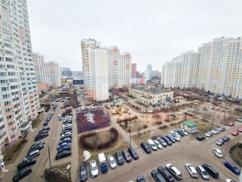 2-к квартира, 10/17 эт., 58м²