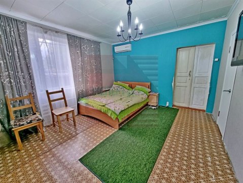 3-к квартира, 1/1 эт., 59м²