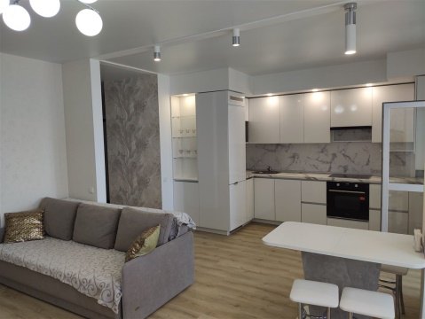 2-к квартира, 8/11 эт., 75м²