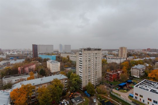 1-к квартира, 18/23 эт., 42м²