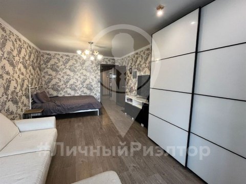 2-к квартира, 7/8 эт., 63м²