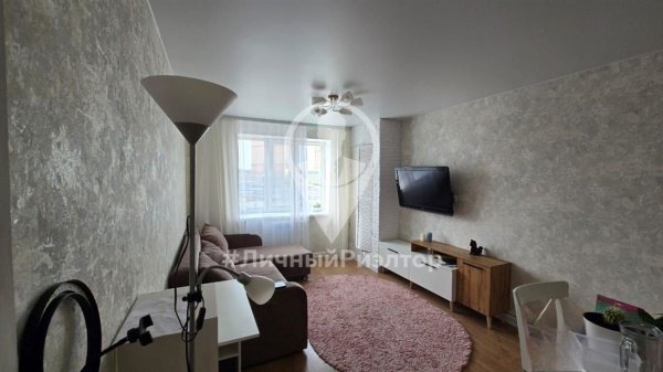 1-к квартира, 3/10 эт., 40м²