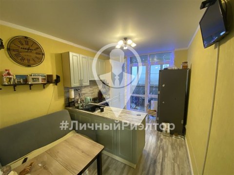 2-к квартира, 8/24 эт., 64м²