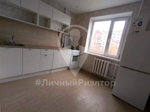 2-к квартира, 4/10 эт., 50м²