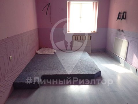 4-к квартира, 3/3 эт., 150м²