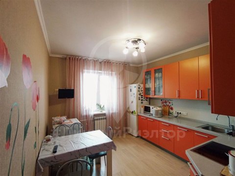 3-к квартира, 8/16 эт., 90м²