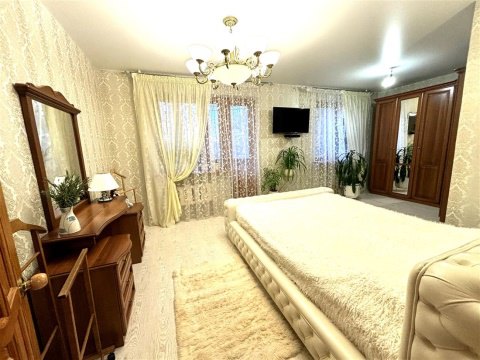 3-к квартира, 4/5 эт., 80м²