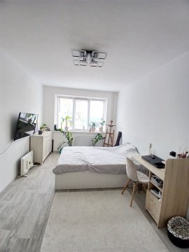 2-к квартира, 11/15 эт., 60м²