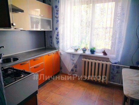 3-к квартира, 4/5 эт., 71м²