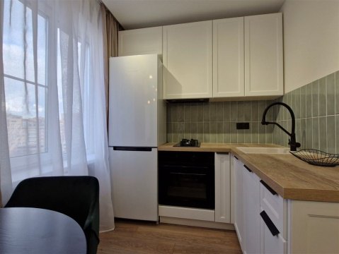 2-к квартира, 7/9 эт., 47м²