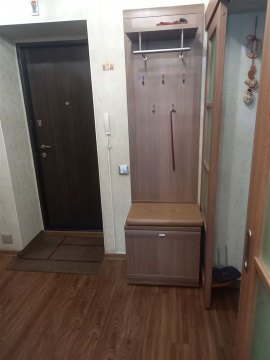 1-к квартира, 10/10 эт., 42м²