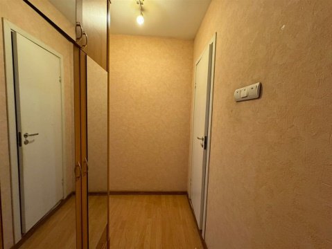 3-к квартира, 9/10 эт., 75м²