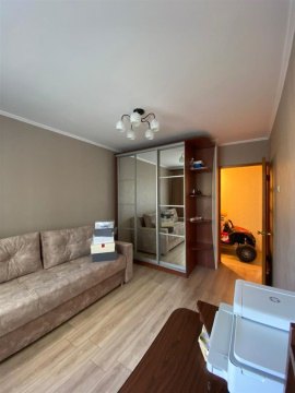 2-к квартира, 4/5 эт., 47м²