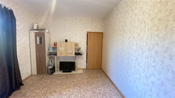 2-к квартира, 4/16 эт., 50м²