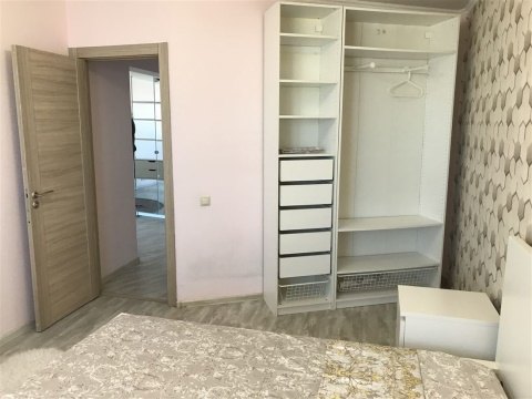 2-к квартира, 17/24 эт., 58м²