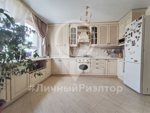 3-к квартира, 18/25 эт., 76м²