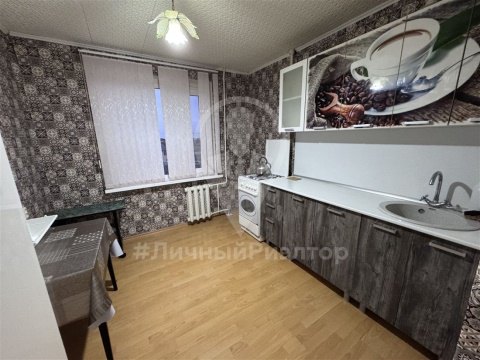 3-к квартира, 4/5 эт., 64м²