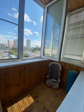 2-к квартира, 9/9 эт., 42м²