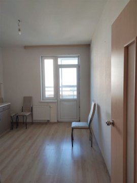 3-к квартира, 13/18 эт., 82м²