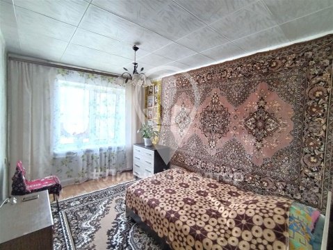 3-к квартира, 1/2 эт., 55м²