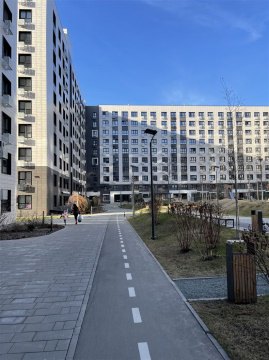 3-к квартира, 4/10 эт., 76м²