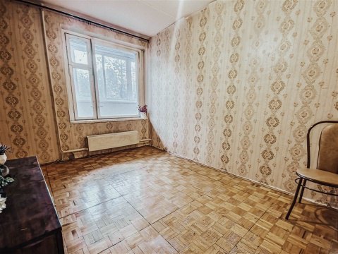 2-к квартира, 2/12 эт., 50м²