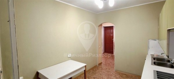 2-к квартира, 6/9 эт., 50м²
