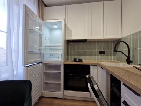 2-к квартира, 7/9 эт., 47м²