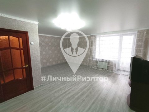 2-к квартира, 8/9 эт., 60м²