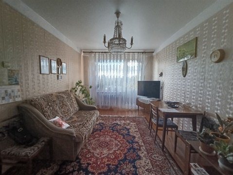 3-к квартира, 5/5 эт., 59м²