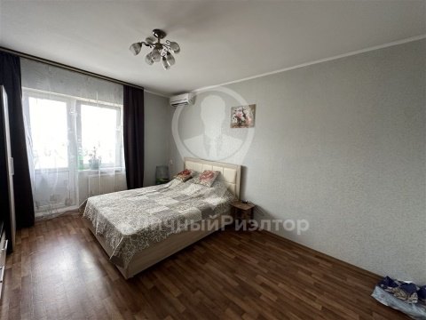 2-к квартира, 12/14 эт., 64м²