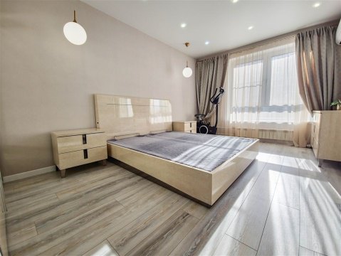 3-к квартира, 8/15 эт., 93м²