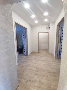 4-к квартира, 2/3 эт., 104м²