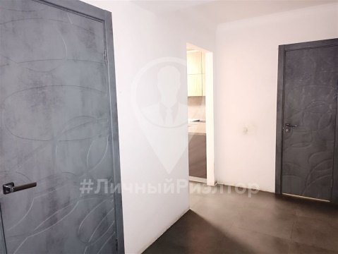 2-к квартира, 2/10 эт., 71м²