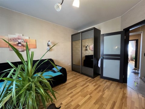 2-к квартира, 6/10 эт., 53м²